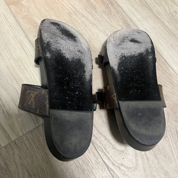 LV Bom Dia Sandals 39 - Picture 3 of 16